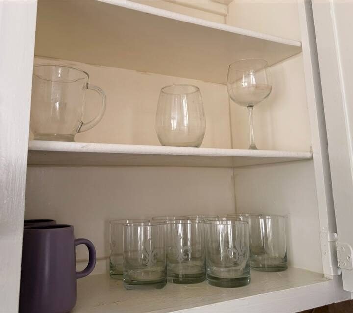 Kitchen cabinet shelves after cleaning