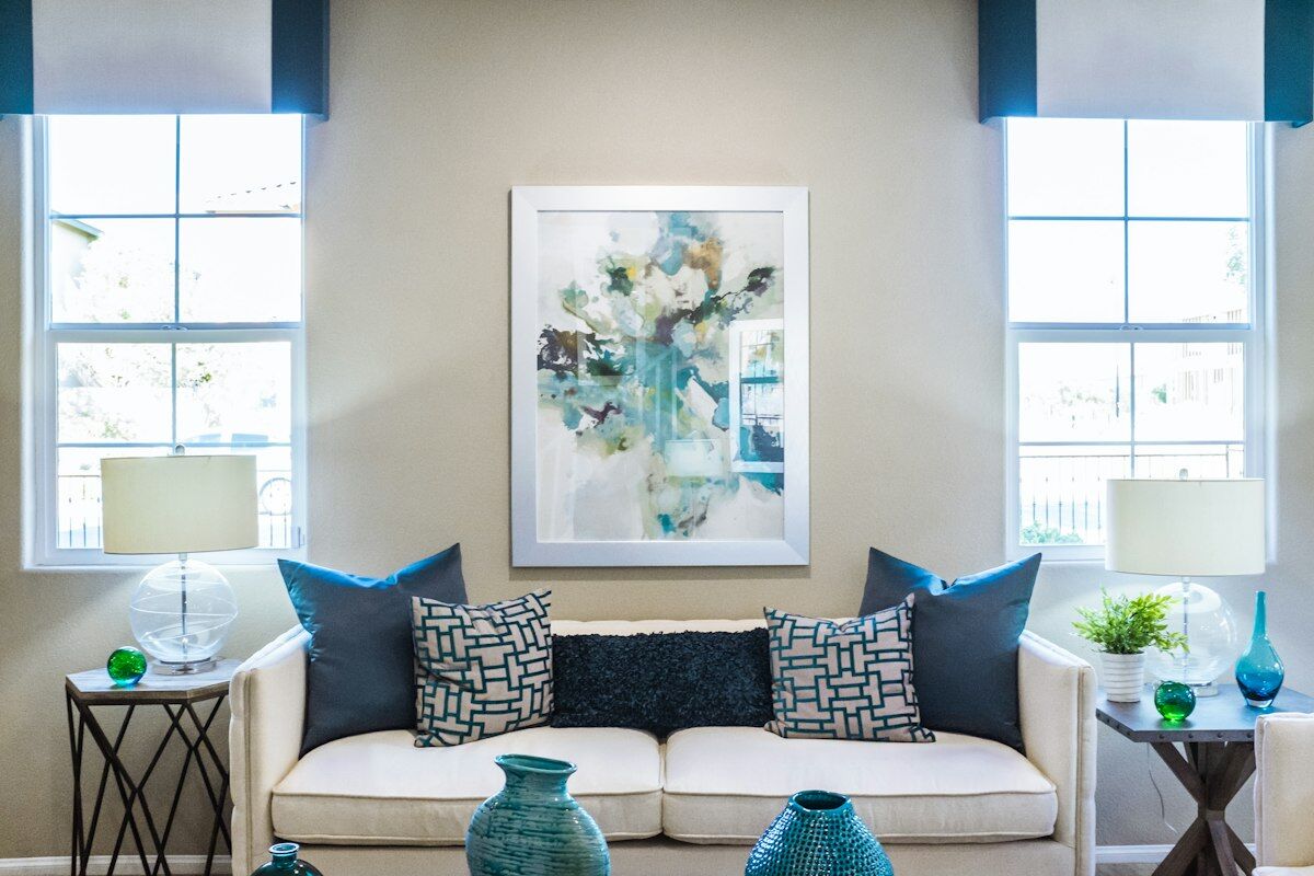 Clean, bright Austin apartment living room